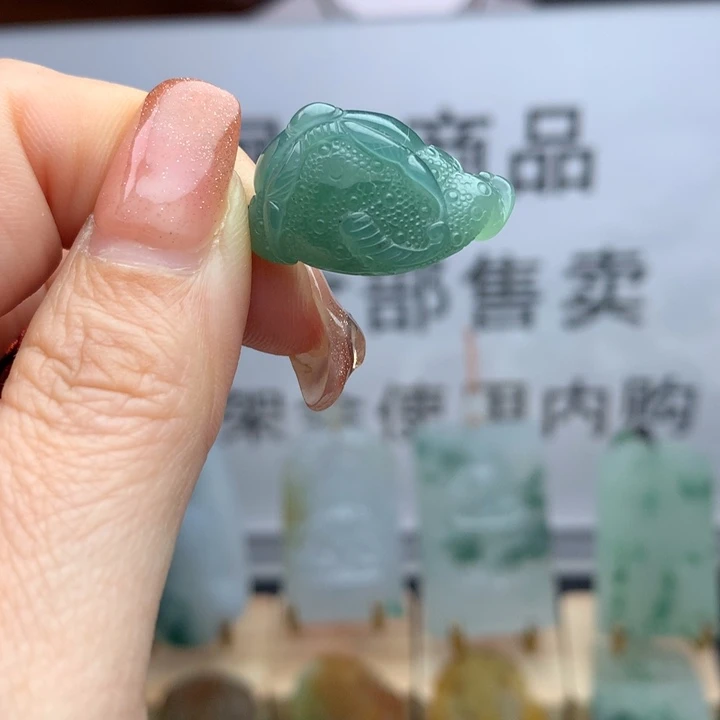 定制翡翠未镶嵌天然翡翠