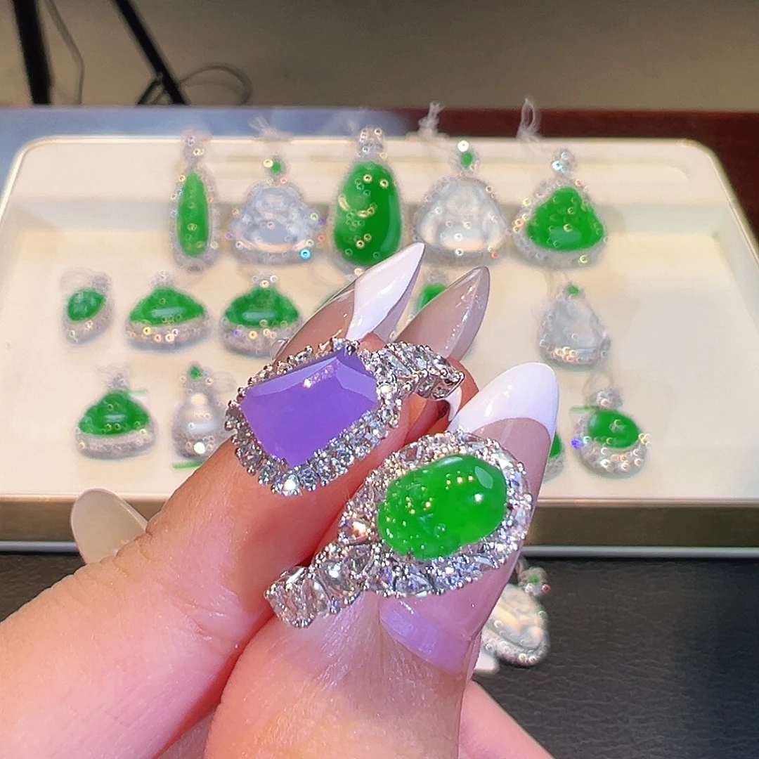 翡翠18K金镶嵌戒指翡翠