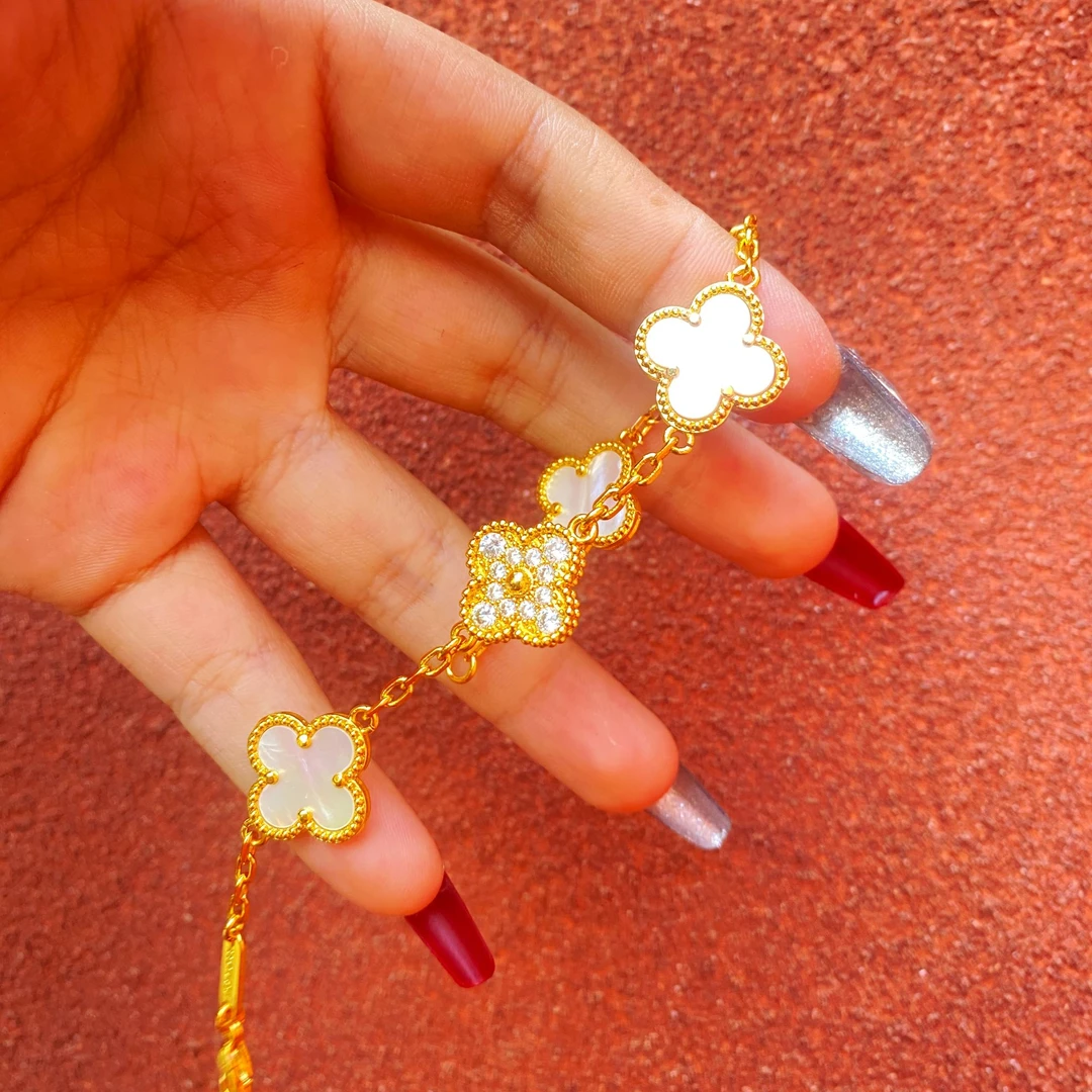 A673-云上精工四叶手链