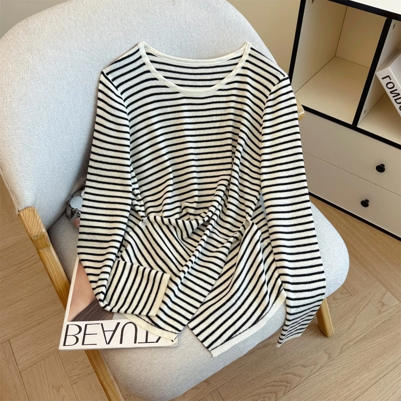 撞色条纹长袖针织衫女春秋新款设计感不规则收腰显瘦打底上衣潮