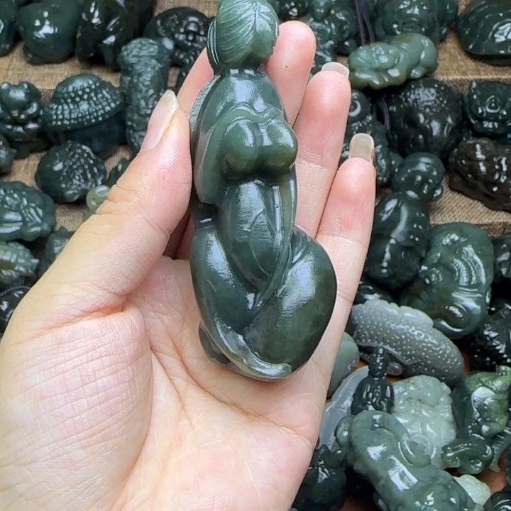 和田玉（糖玉）未镶嵌颈饰
