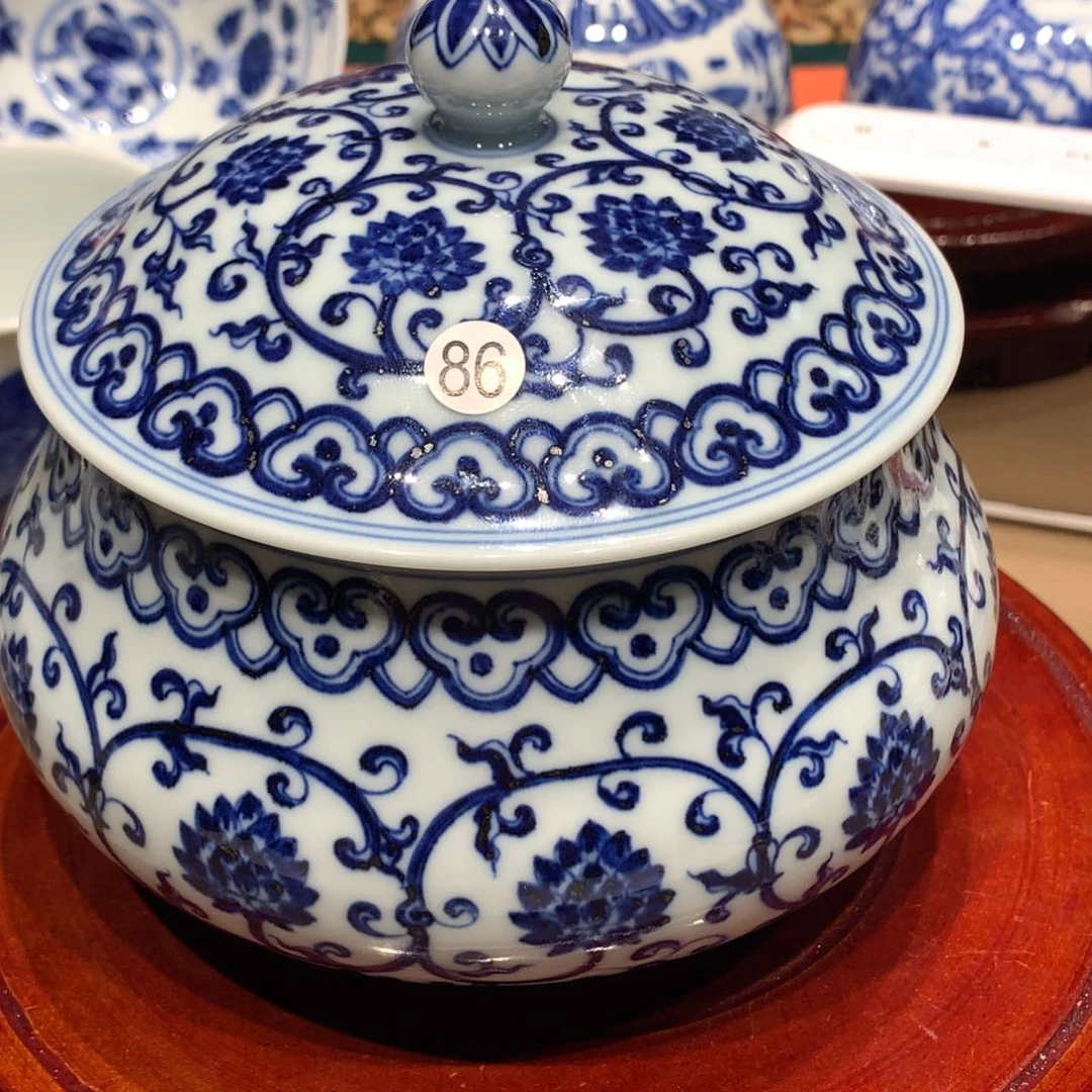 摆件D****e86青花茶叶罐一只