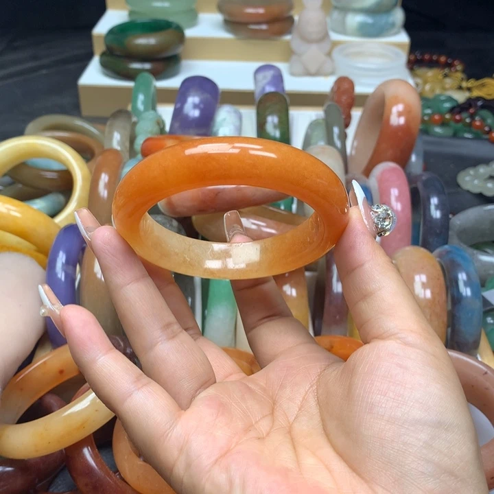 未镶嵌手镯石英质玉紫