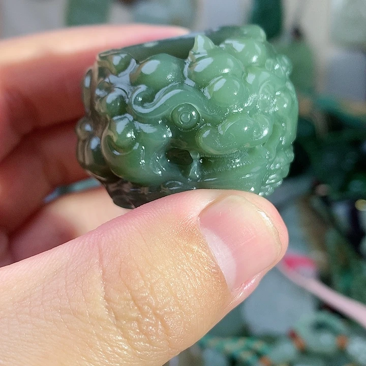 未镶嵌和田玉挂件苏**王
