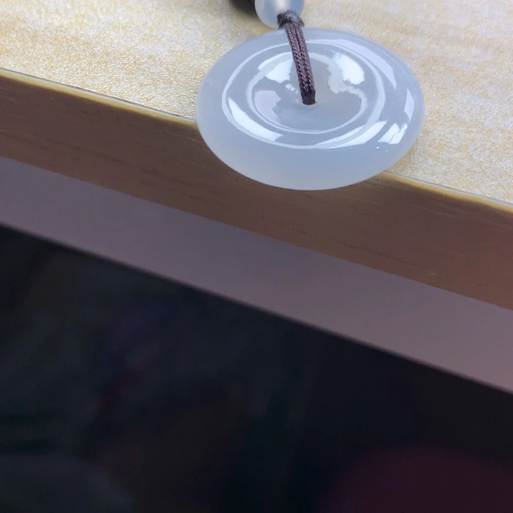 翡翠未镶嵌颈饰吊坠