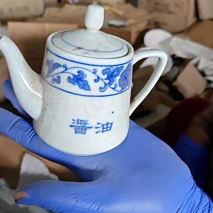 陶瓷盘子碗啥都有