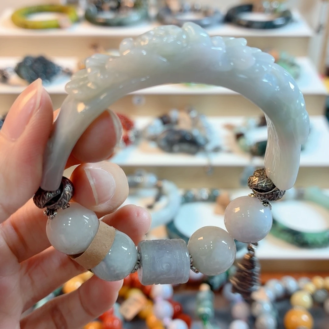 翩***鸿翡翠未镶嵌手链手串