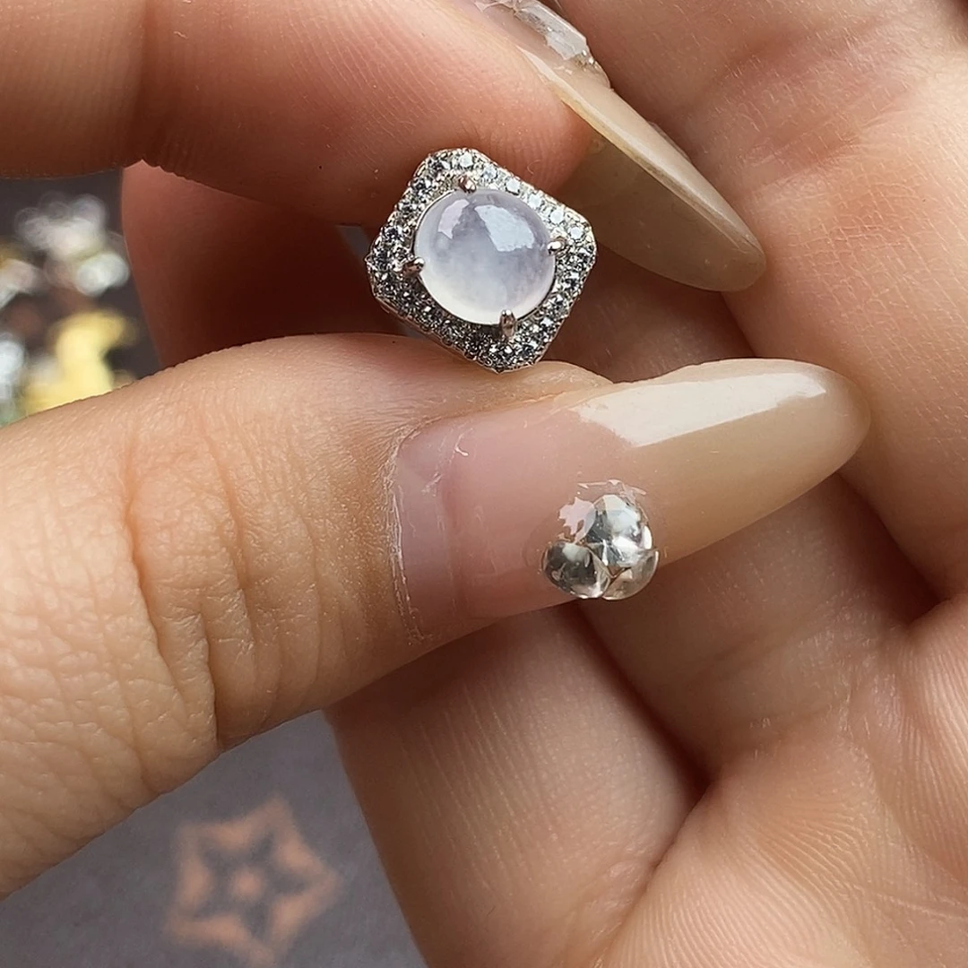 翡翠未镶嵌戒指翡翠