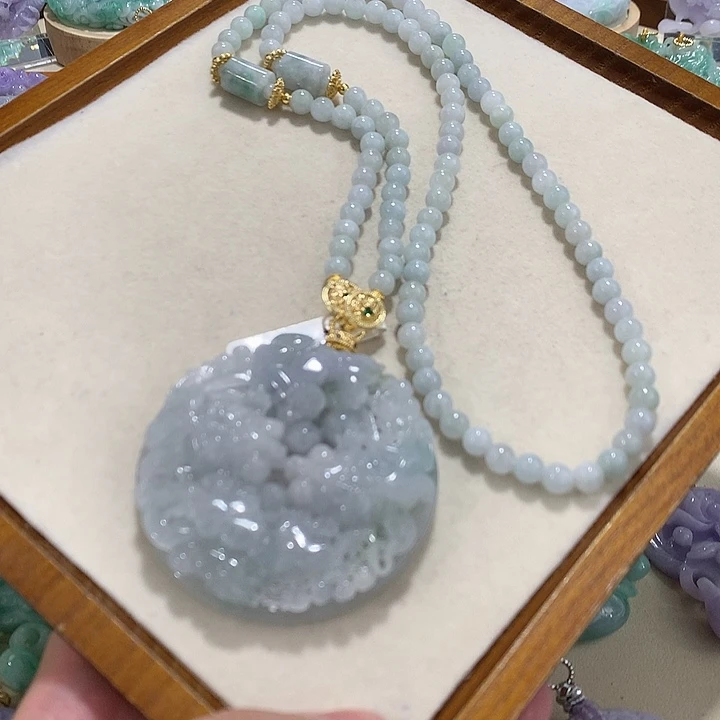 翡翠未镶嵌颈饰翡翠吊坠