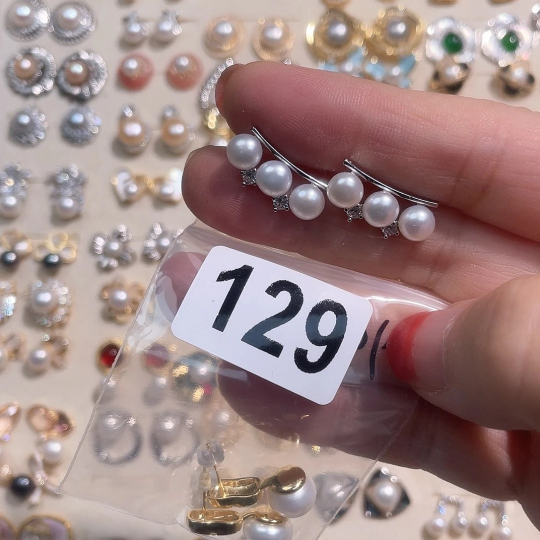 合金淡水珍珠耳饰y****y