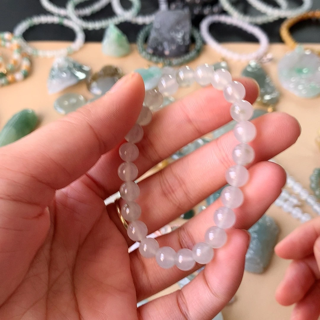 翡翠未镶嵌颈饰手串