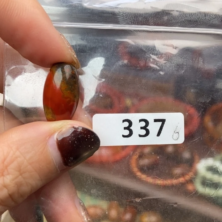 南红玛瑙未镶嵌手链