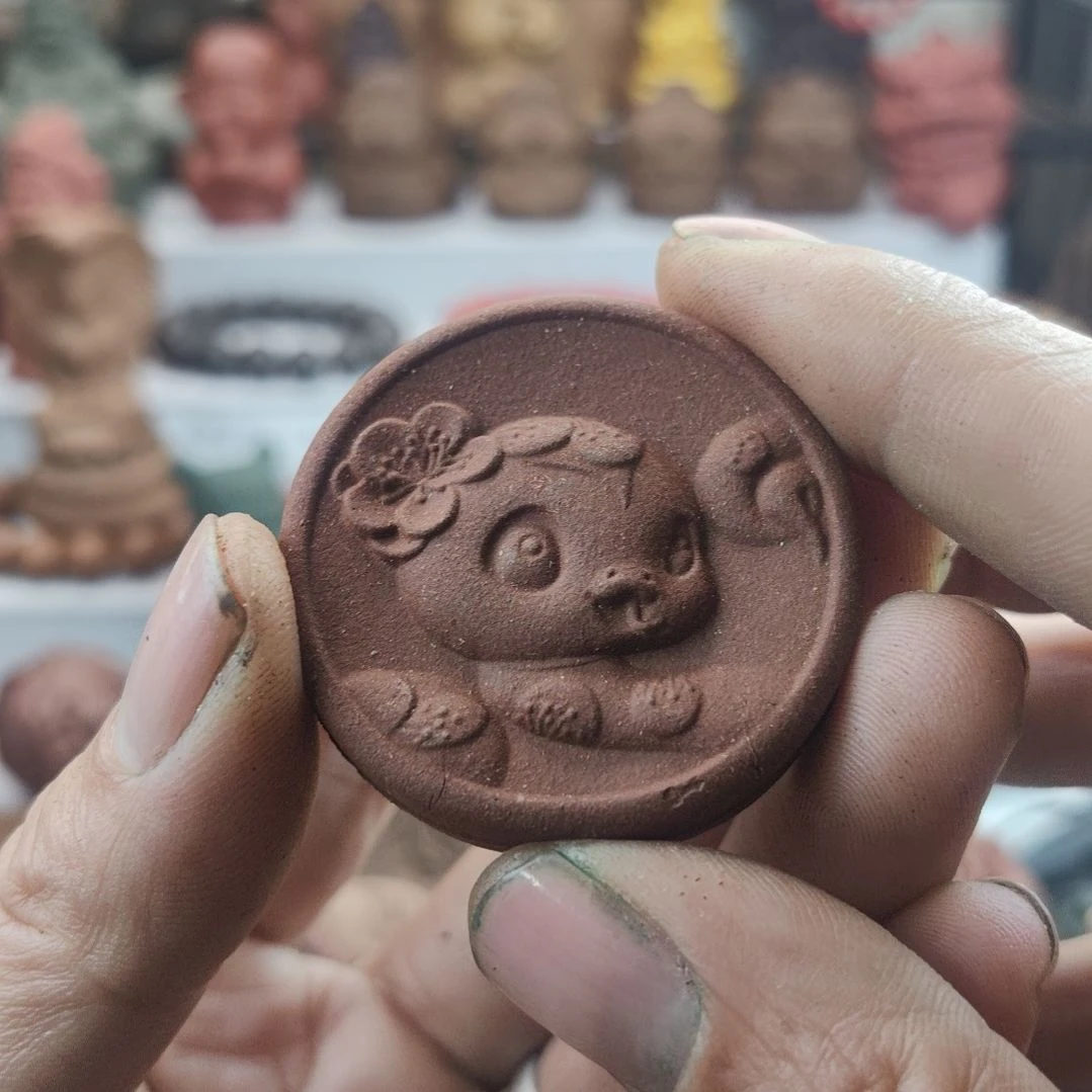 泥塑妮***铺龙涎玫瑰香方蛇宝宝香牌微瑕