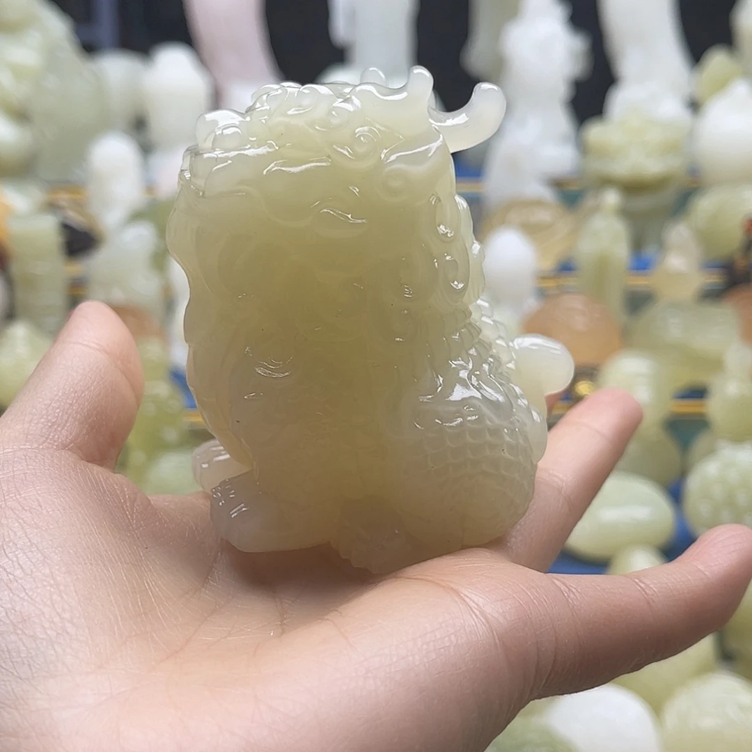 E***餮玉天然桌面小摆件