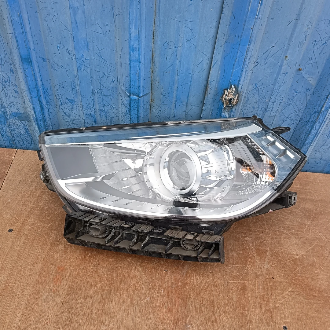 适用于15～16中华v3 左大灯前照明灯前车