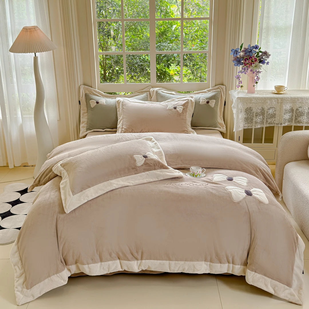 小香风绒高端床单款四件套。