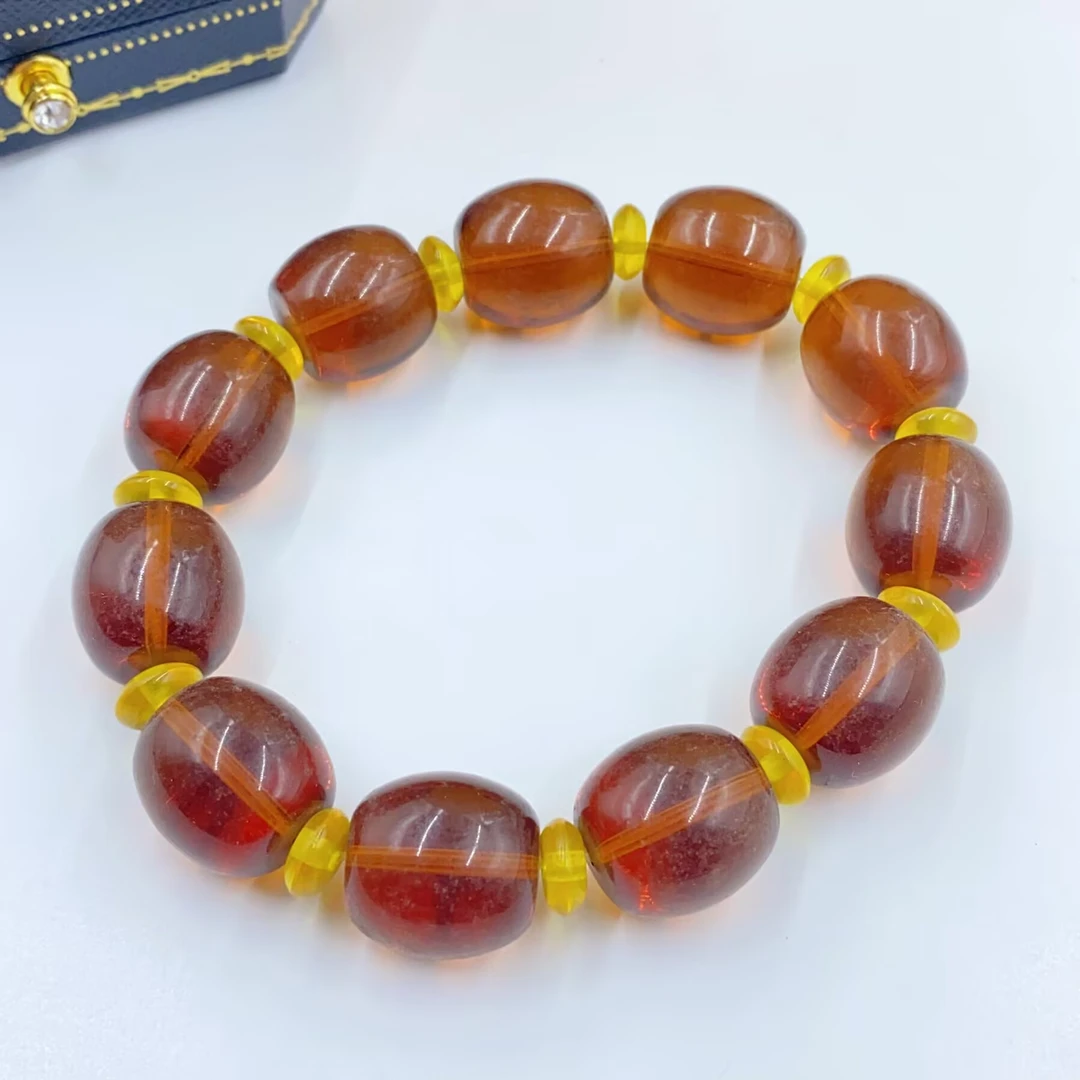 3586   黄色透亮手串多样性发货