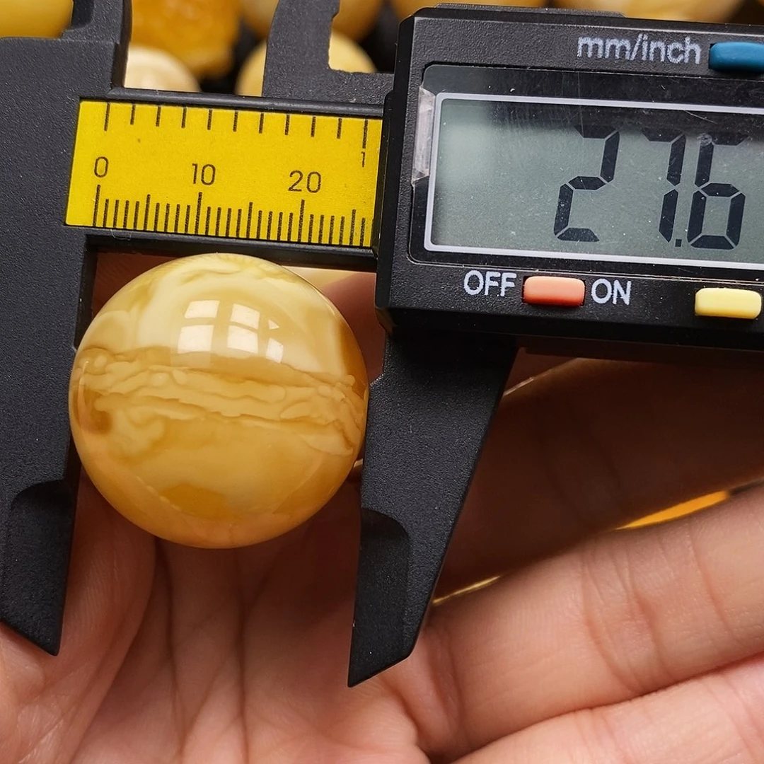 蜜蜡未镶嵌珠宝奇石