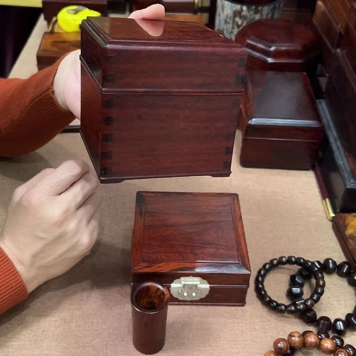 J***o贡木小叶紫檀茶叶罐