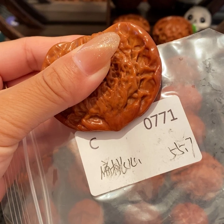 痞***子把件文玩核桃精品