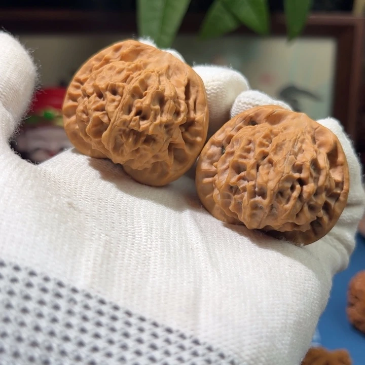 文玩核桃吊坠秦公子