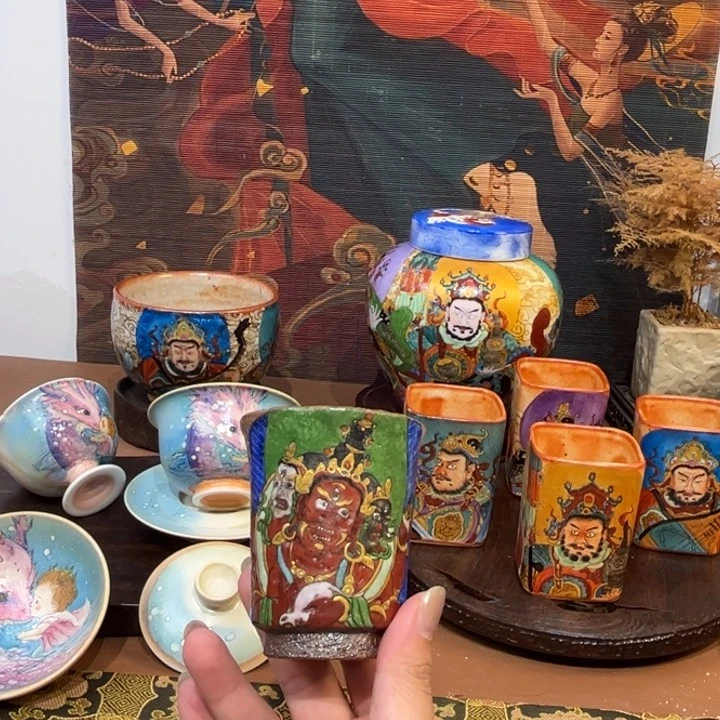 手工手绘红财财茶杯