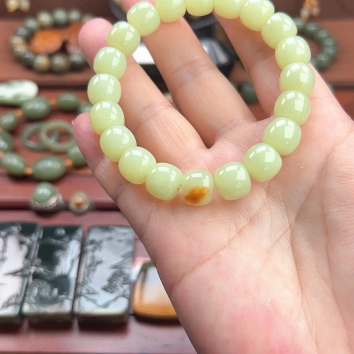 手链未镶嵌岫岩河磨玉（透闪石质玉）坚****极