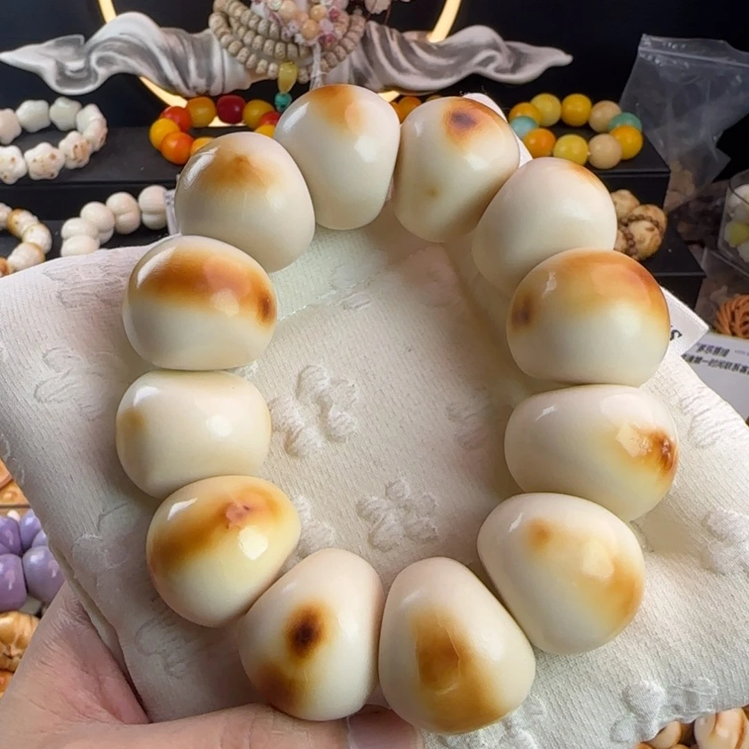 菩提根/象牙果手串微瑕疵卡29炭烤蒜瓣手串一条