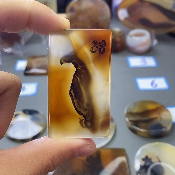 玛瑙/玉髓未镶嵌珠宝半成品