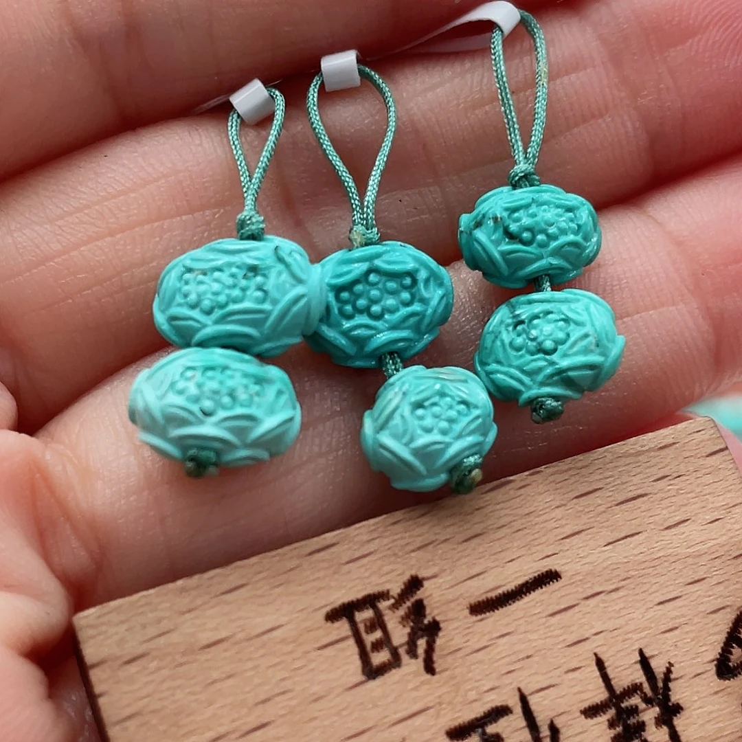 绿松石颈饰未镶嵌