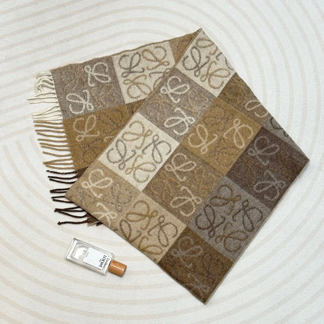 95新 LOEWE/罗意威 奶茶色 羊毛 双面logo围巾/624313088