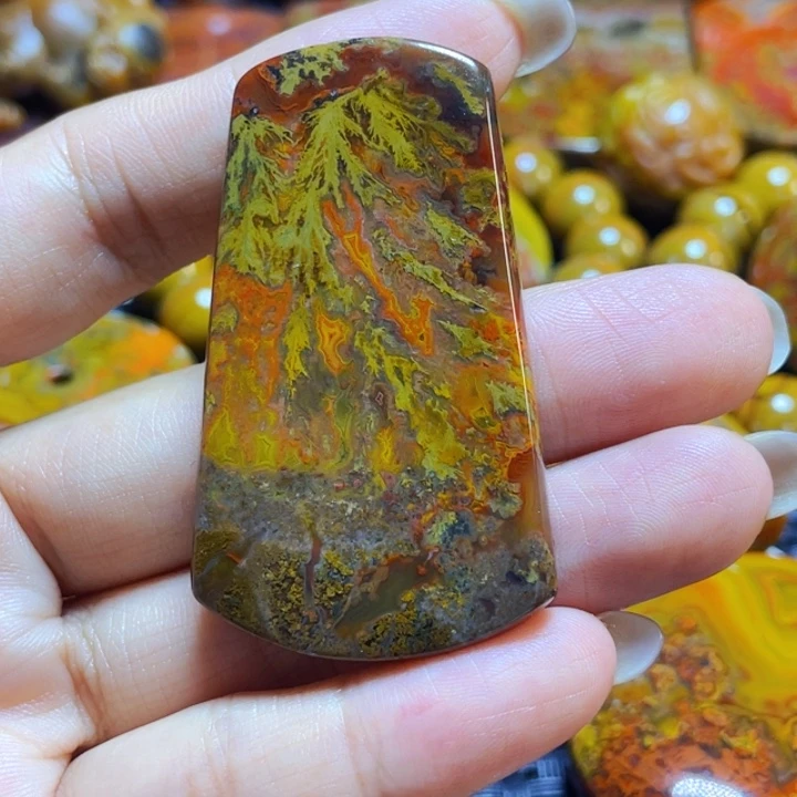 玛瑙/玉髓战国红吊坠未镶嵌