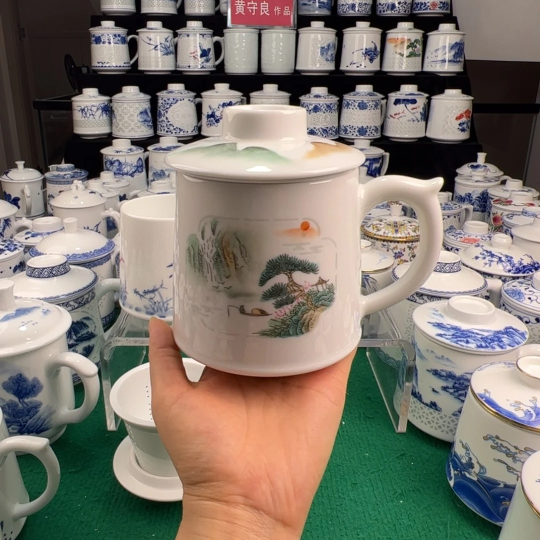 摆件景德镇手绘粉刺开窗山水办公杯