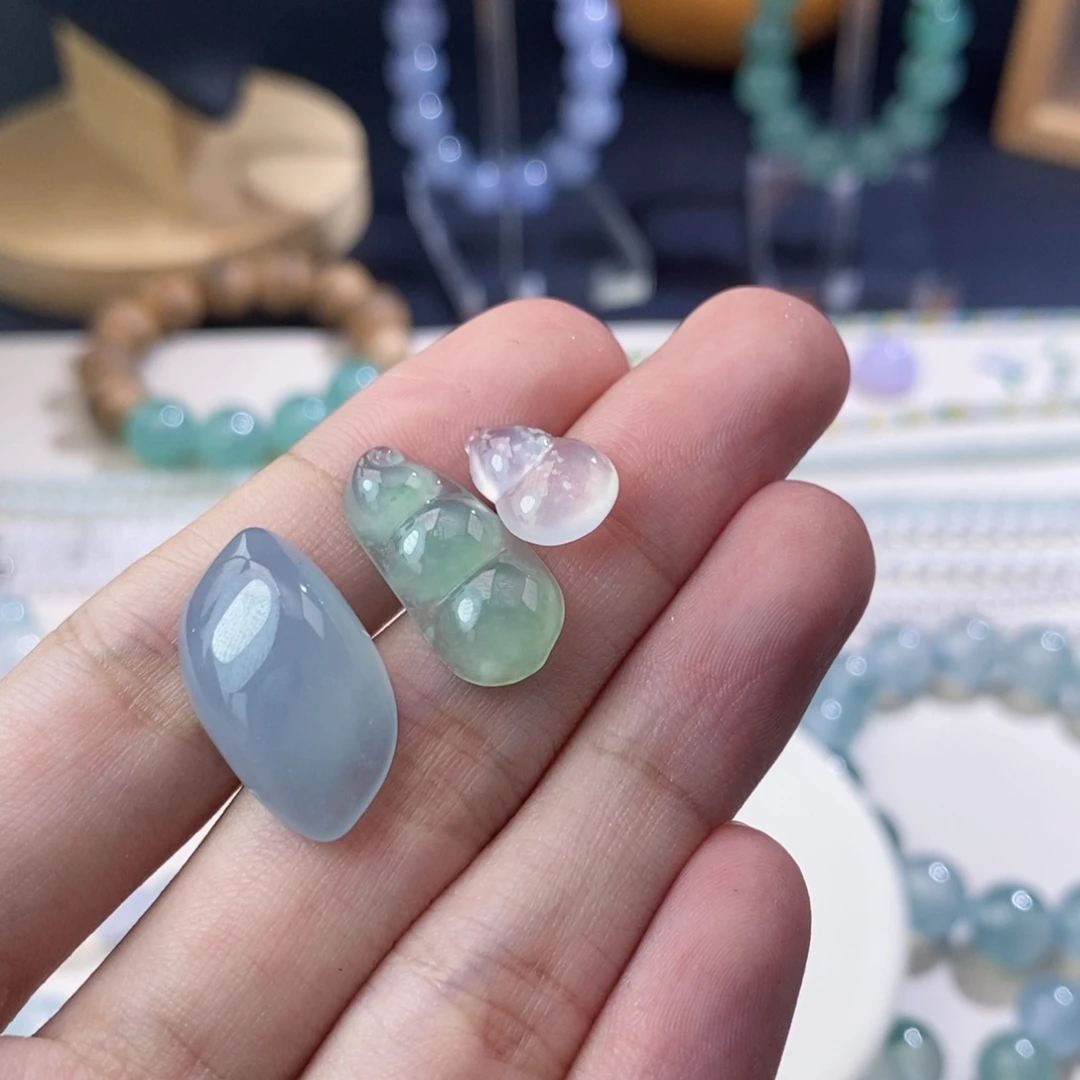 瑞***i未镶嵌定制翡翠定制