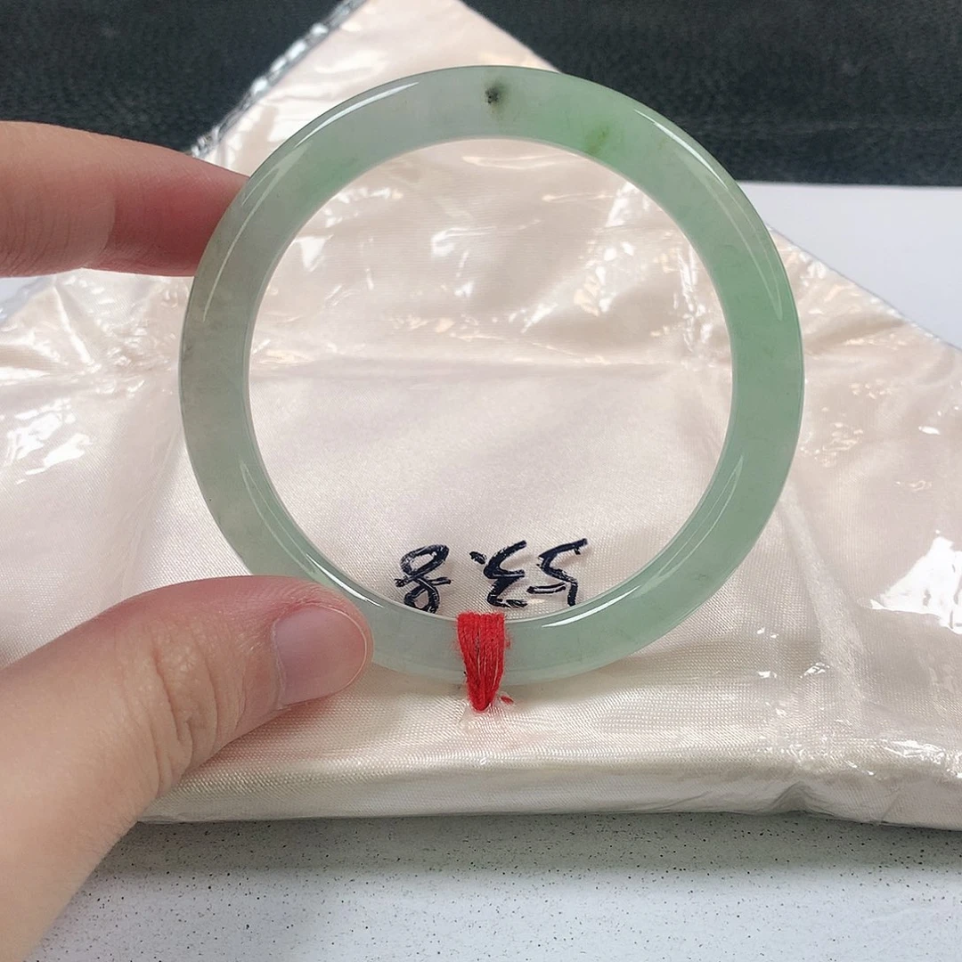 未镶嵌手镯（圆镯）翡翠319