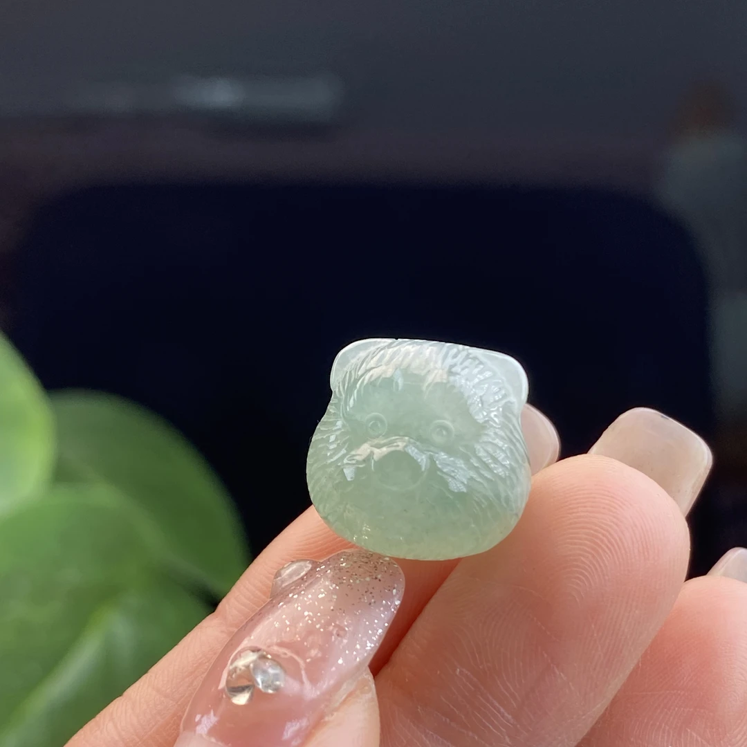 天然缅甸翡翠，晴底草莓熊15+