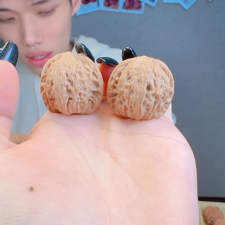 吊坠桃核磨盘正的