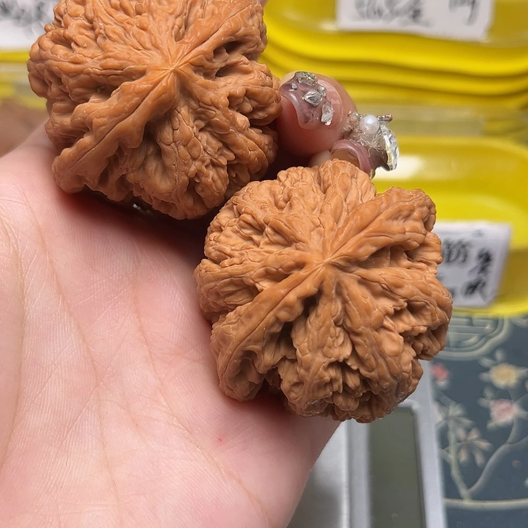 遇***发文玩核桃把件47-29834-02