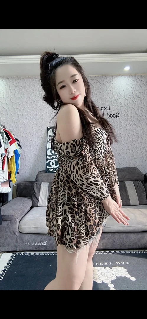 依依家大码女装雪纺露肩上衣娃娃衫遮肉显瘦百搭防晒长袖