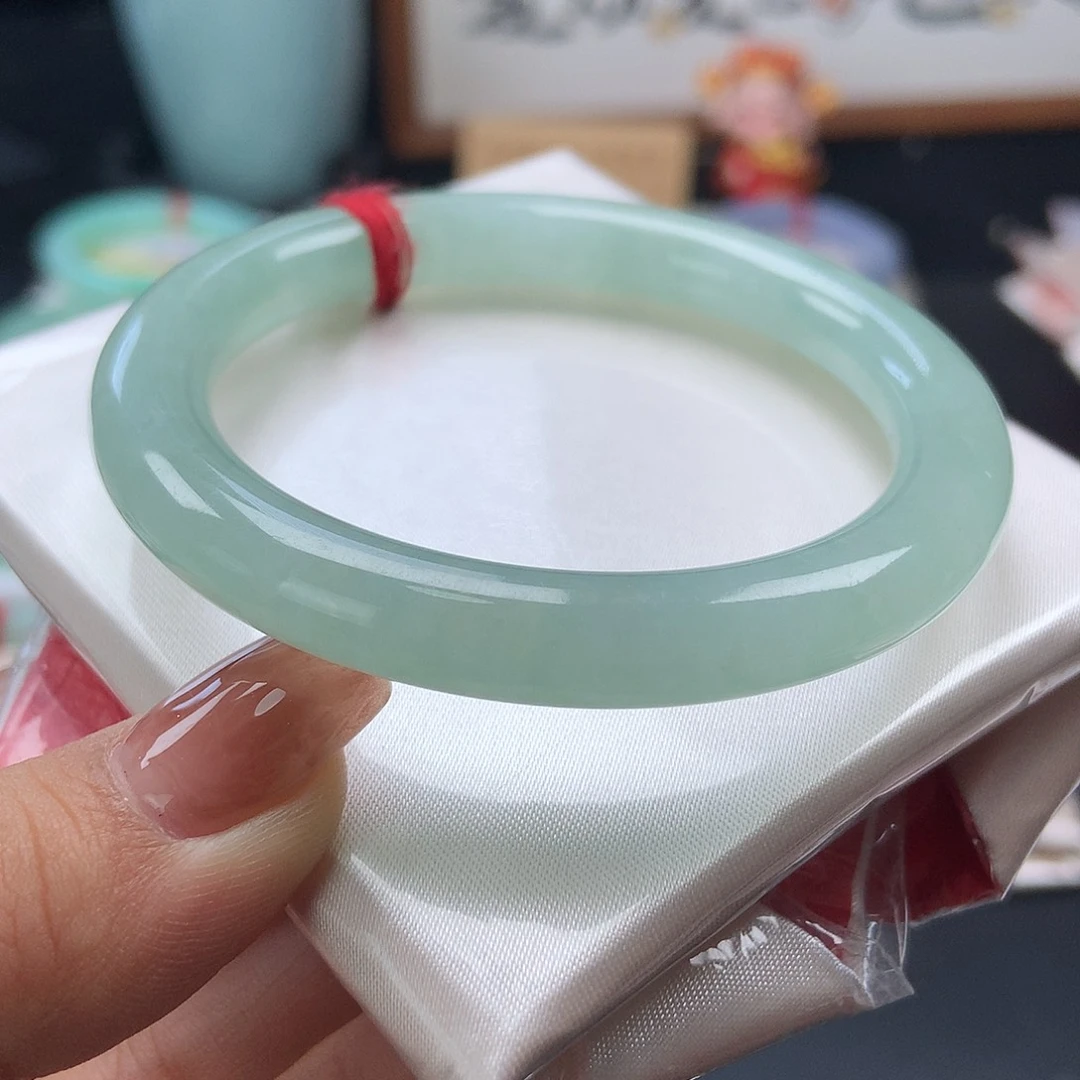 翡翠未镶嵌手镯28号