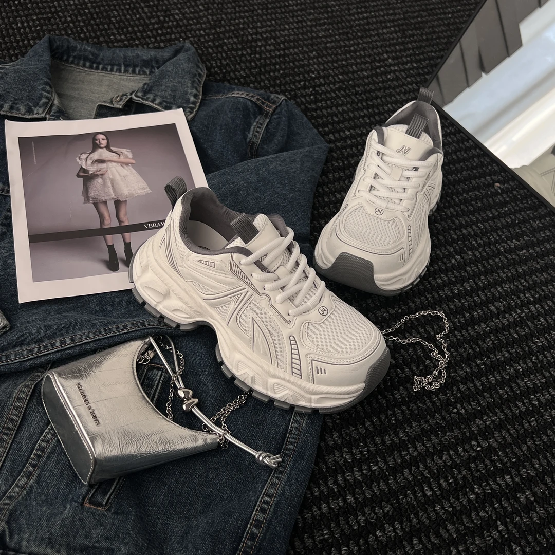 韩版休闲简约//白色系老爹女运动风增高时尚百搭简约真皮新品老爹