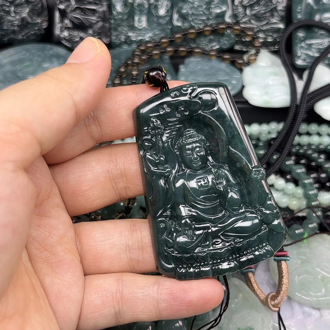 翡翠未镶嵌颈饰哈哈哈