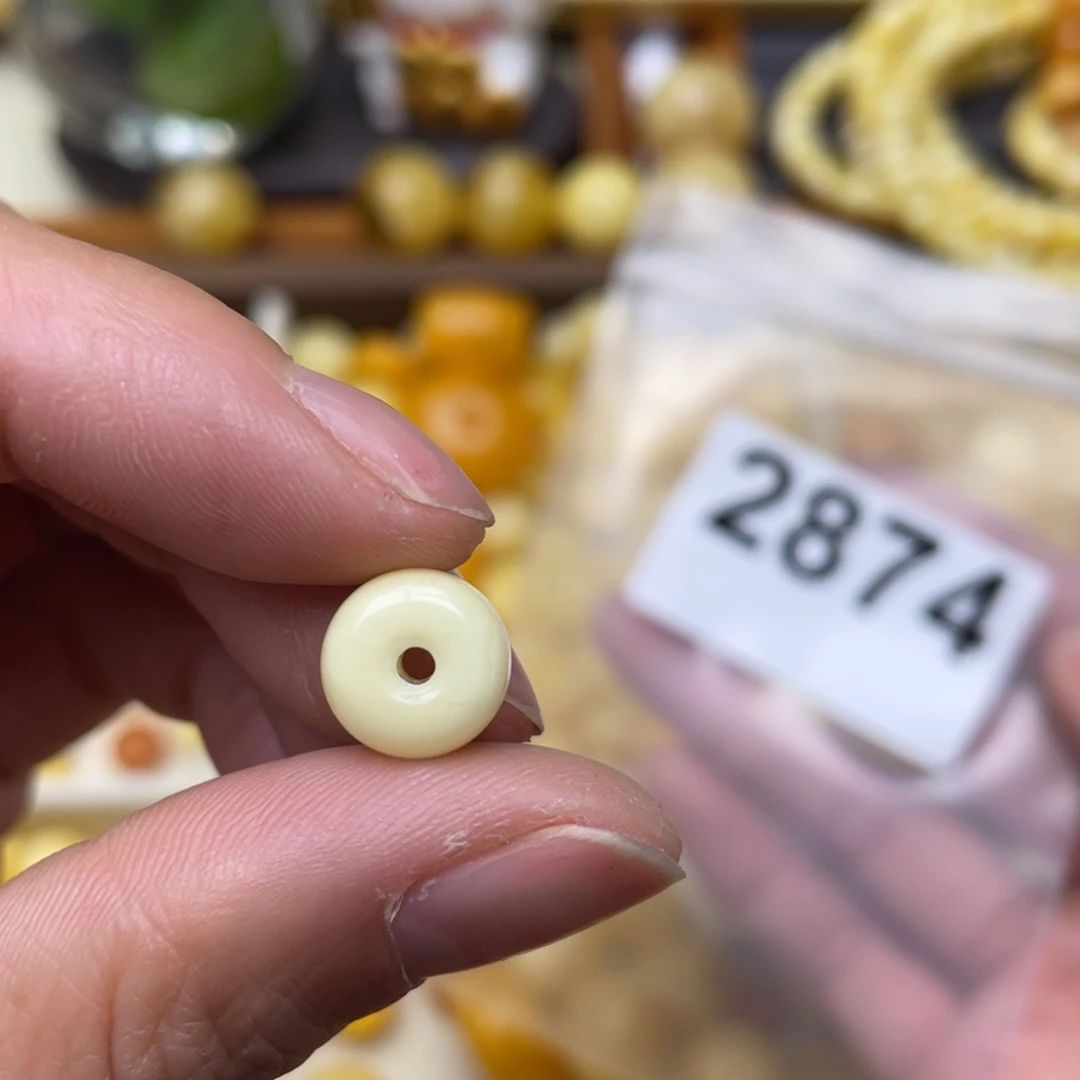 蜜蜡珠宝奇石未镶嵌10.2