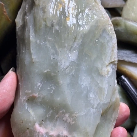 未镶嵌和田玉（糖玉）挂件