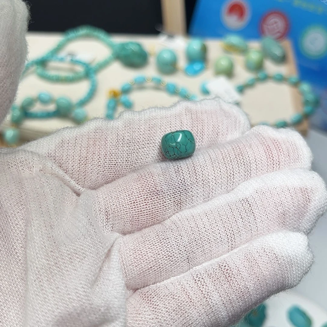 绿松石未镶嵌珠宝半成品