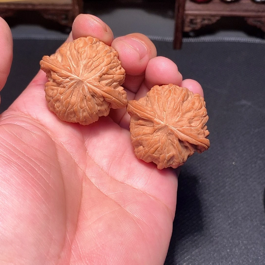 吊坠文玩核桃42.5尺，全品磨盘