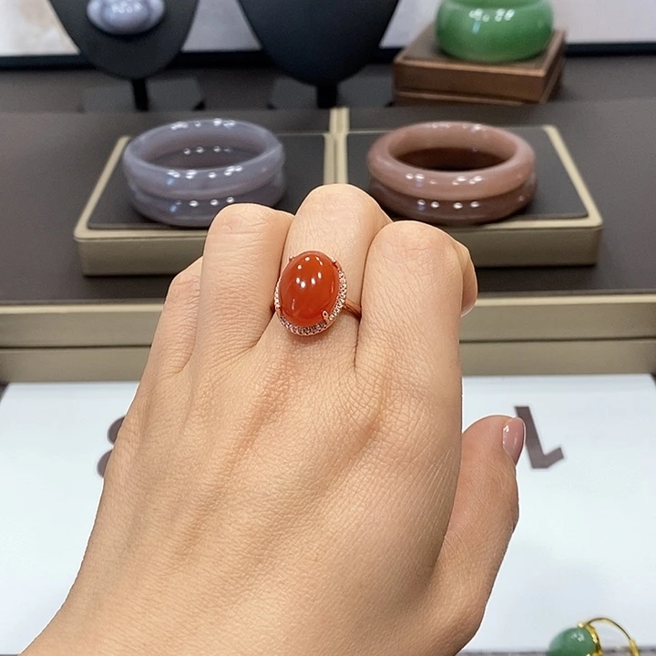 东陵石手镯未镶嵌开***宝