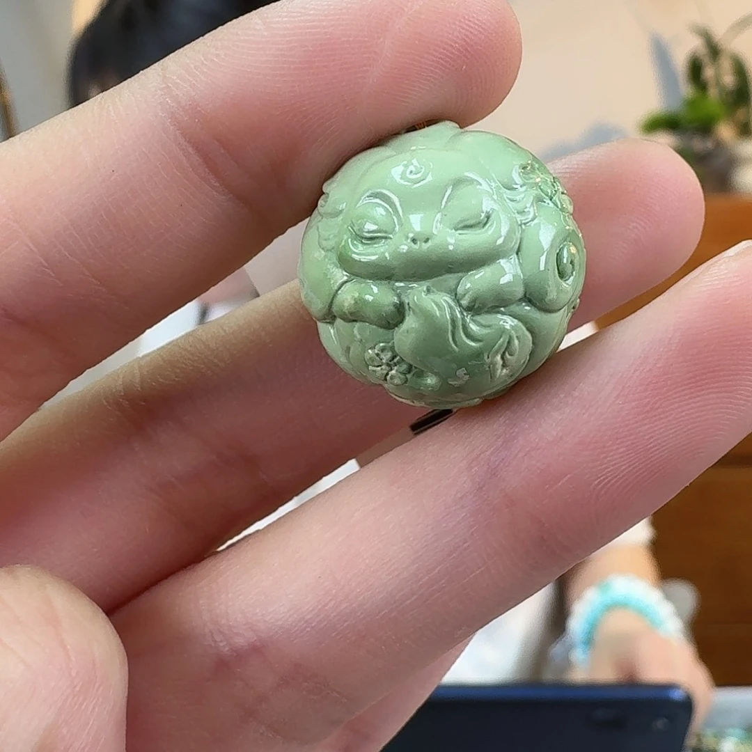 绿松石未镶嵌挂件