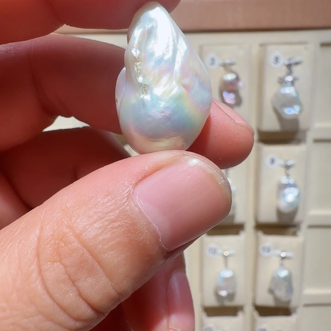 淡水珍珠颈饰合金