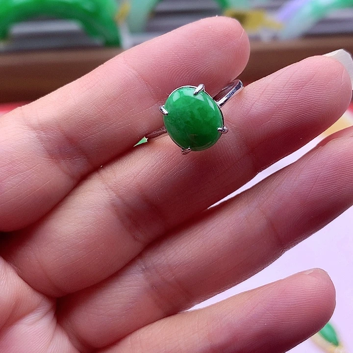 翡翠颈饰银S925镶嵌翡翠